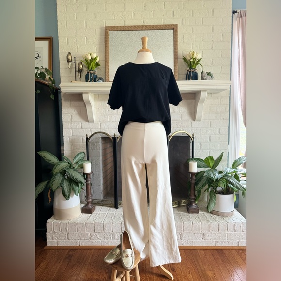 Sincerly Jules Pants - Sincerely Jules Classic High-Rise Wide-Leg Dress Pants - size S